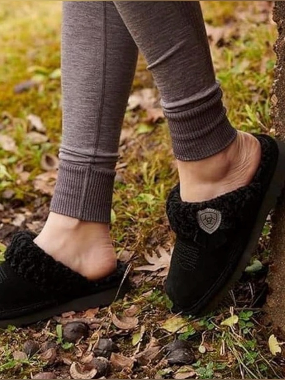 Ariat Black Faux-Shearling Slip-On Slippers